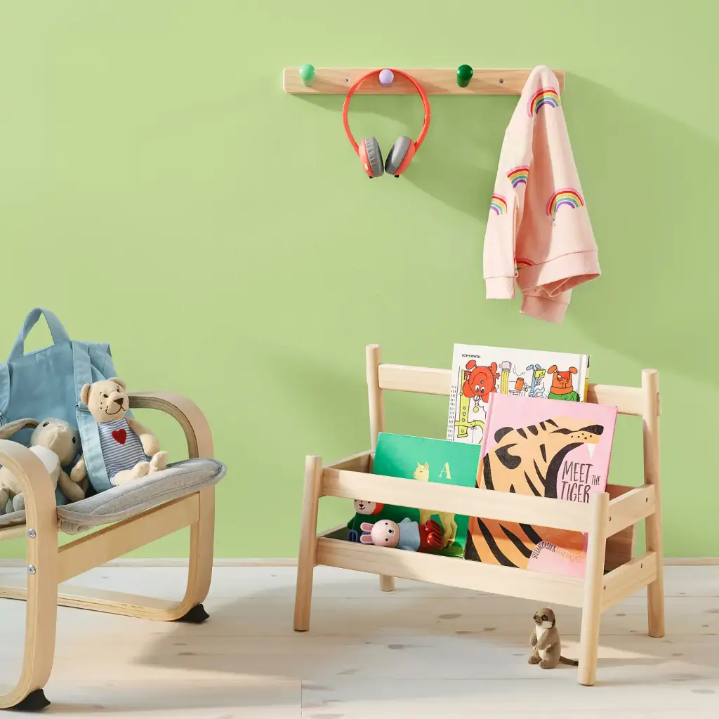 flisat-book-display__1482852_pe1001175_s5.webp